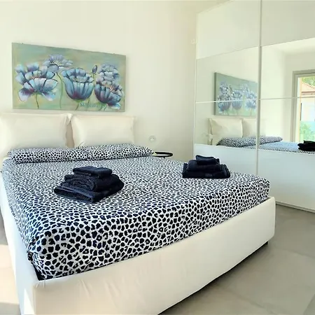 Apartamento Borgo Paradasio Holidays *